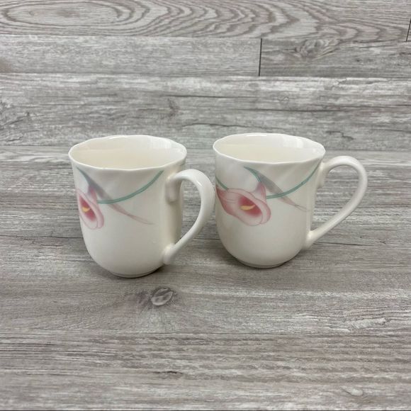 HAENGNAMSA SNOW BONE CHINA SET OF 2 Floral Cups - Picture 1 of 8